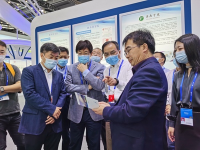 许昌学院亮相第二十二届高交会 新材料技术推广服务谱写产学研融合新篇章